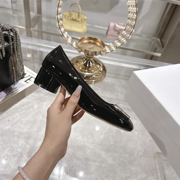 20251127171540717 270